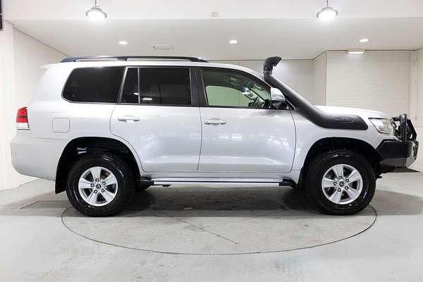 2017 Toyota Landcruiser GXL VDJ200R