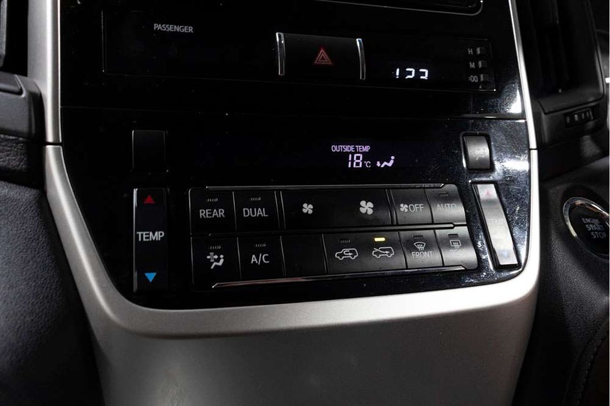 2017 Toyota Landcruiser GXL VDJ200R