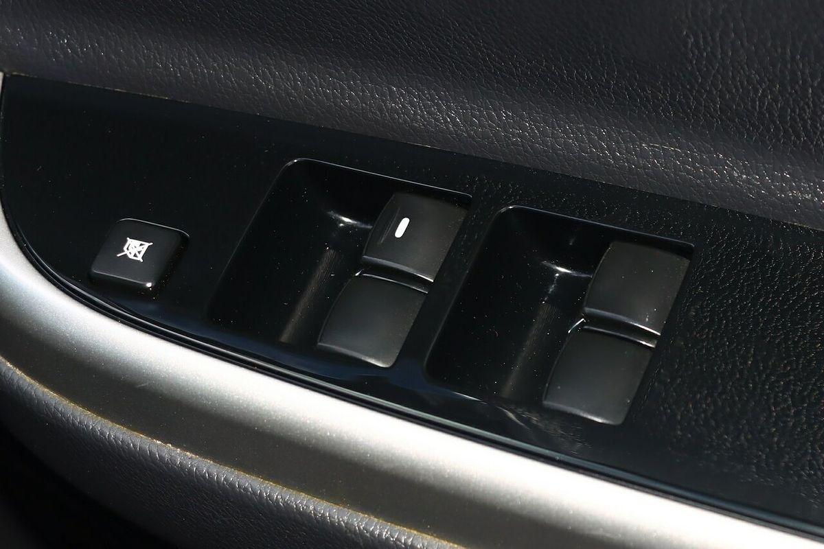 2021 Mitsubishi Triton GSR MR 4X4