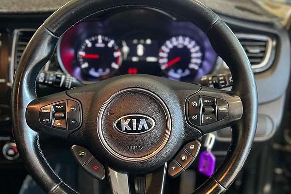 2014 Kia Rondo SLi RP