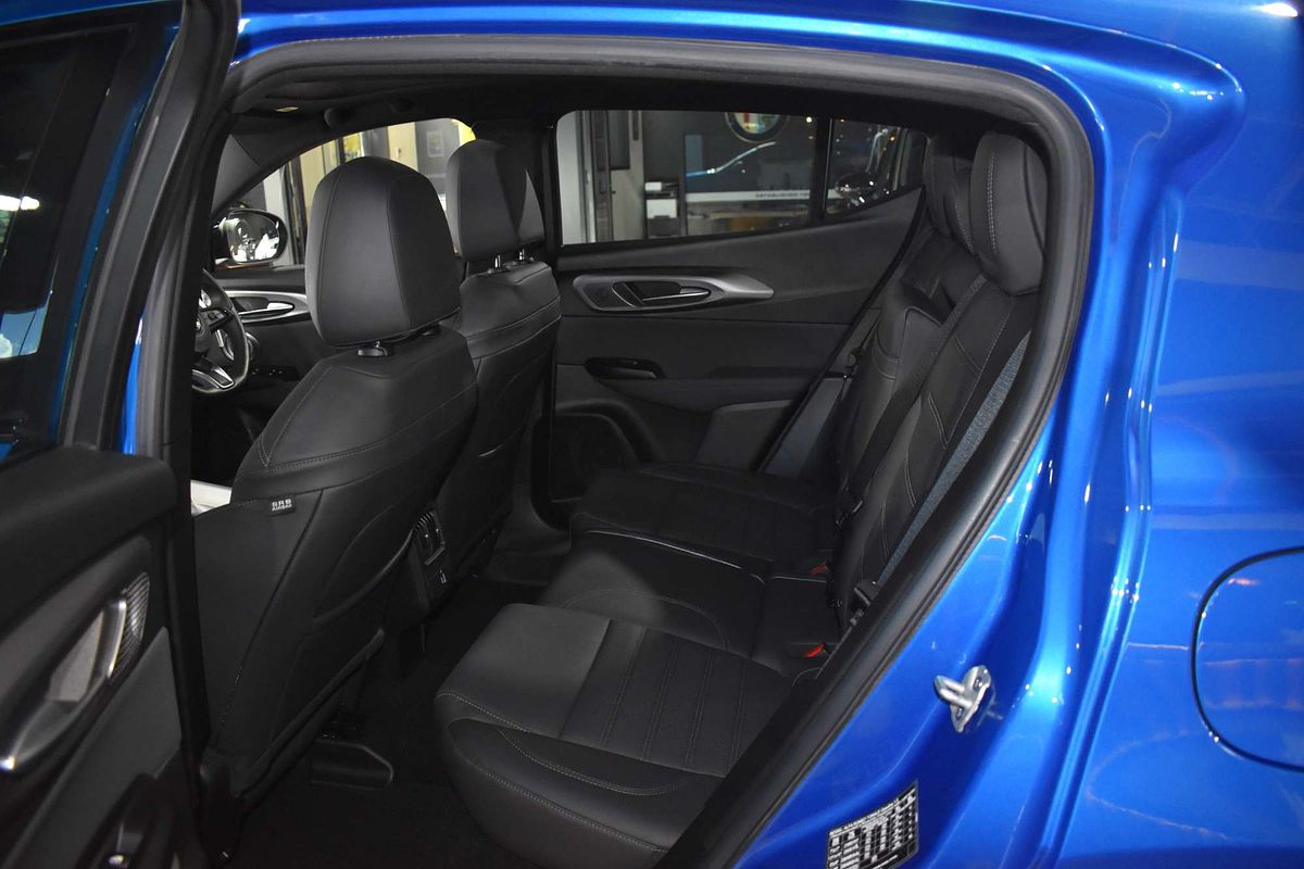 2023 Alfa Romeo Tonale Veloce Plug-In Hybrid