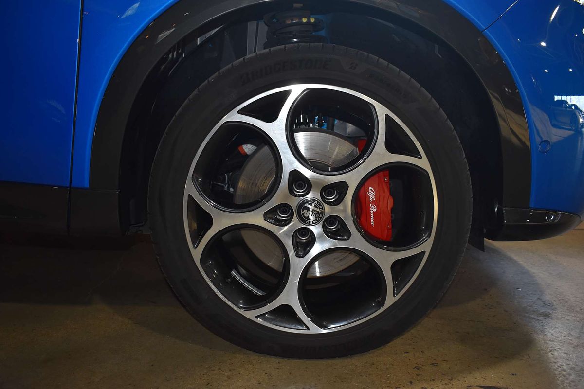 2023 Alfa Romeo Tonale Veloce Plug-In Hybrid