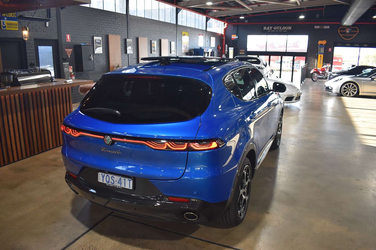 2023 Alfa Romeo Tonale Veloce Plug-In Hybrid