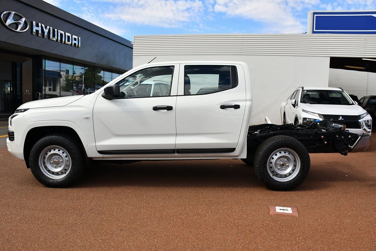 2025 Mitsubishi Triton GLX MV 4X4