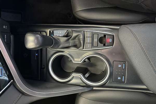 2018 Toyota Camry SL ASV70R