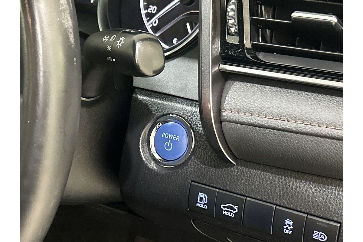2020 Toyota Camry Ascent Sport AXVH71R