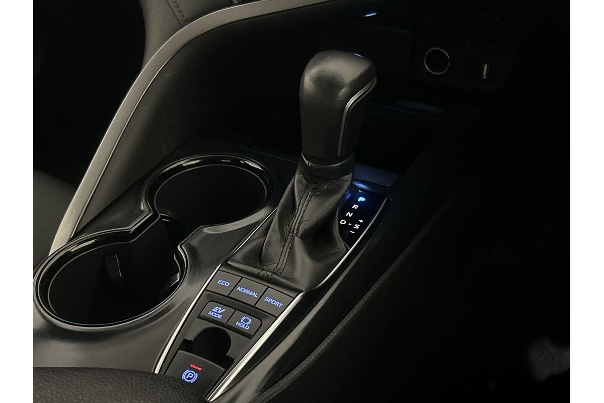 2020 Toyota Camry Ascent Sport AXVH71R