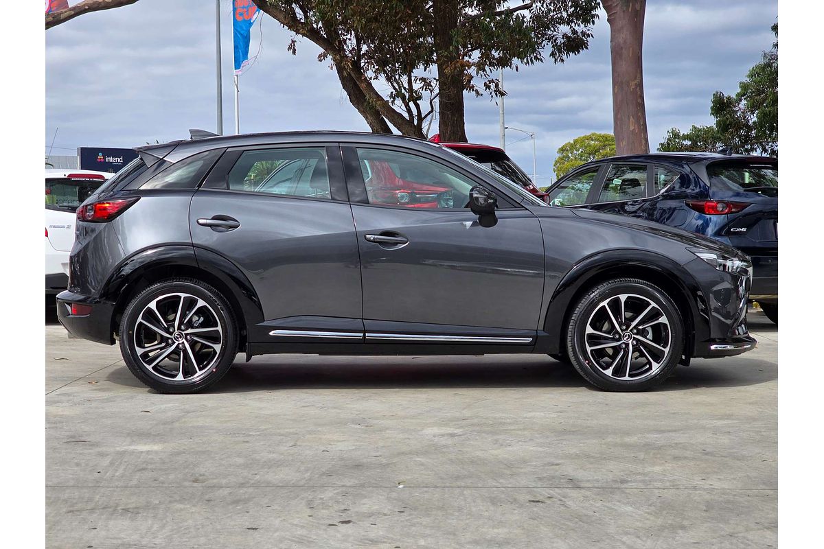 2025 Mazda CX-3 G20 Akari DK