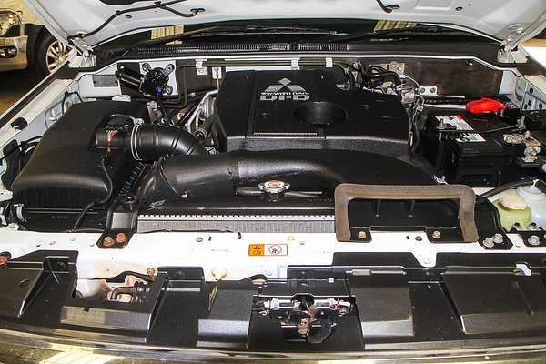 2018 Mitsubishi Pajero GLX NX