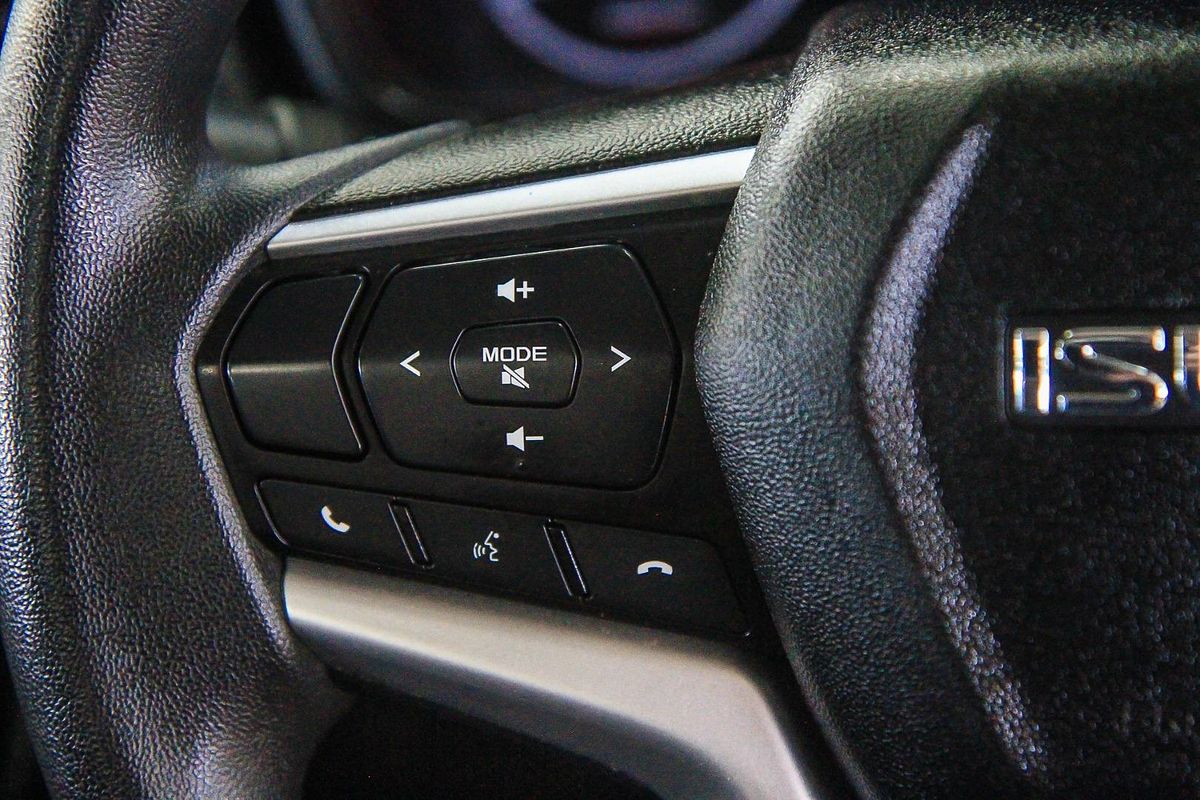 2022 Isuzu D-MAX SX High Ride Rear Wheel Drive