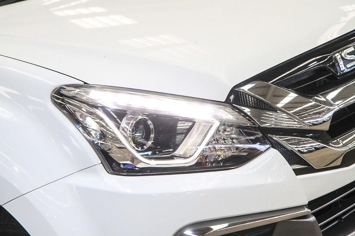 2021 Isuzu MU-X LS-T