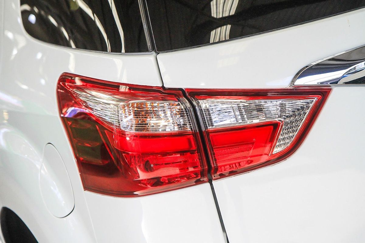 2021 Isuzu MU-X LS-T