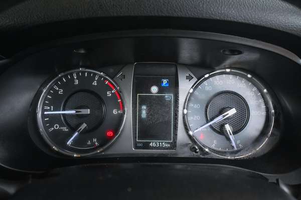 2021 Toyota Hilux SR GUN126R 4X4