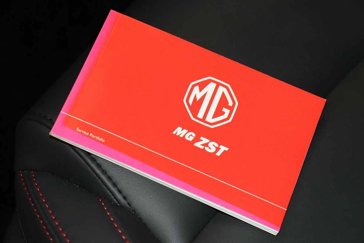 2024 MG ZST Essence