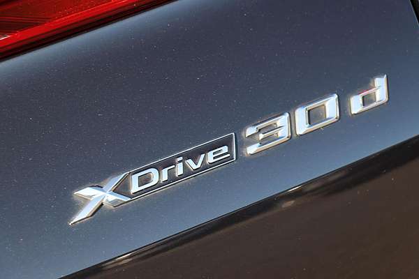 2022 BMW X6 xDrive30d M Sport G06