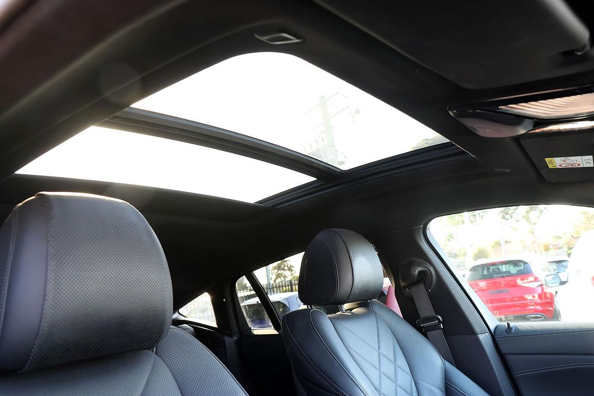 2022 BMW X6 xDrive30d M Sport G06