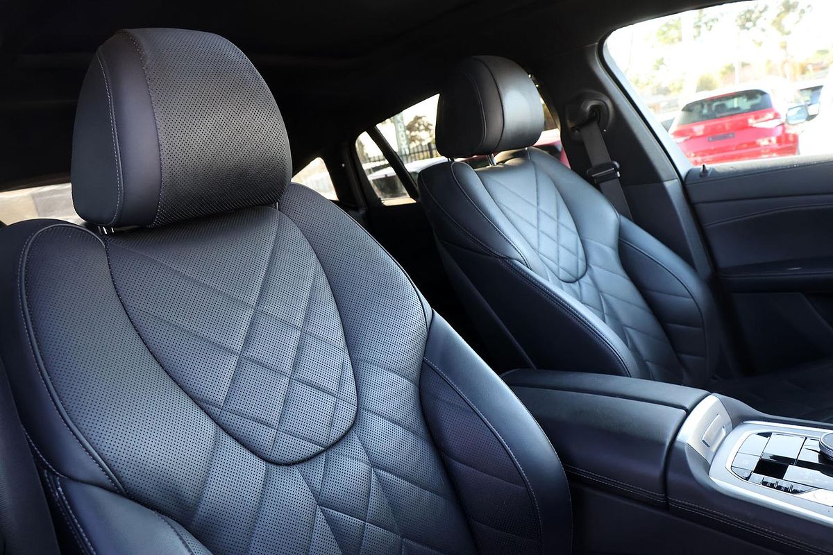2022 BMW X6 xDrive30d M Sport G06
