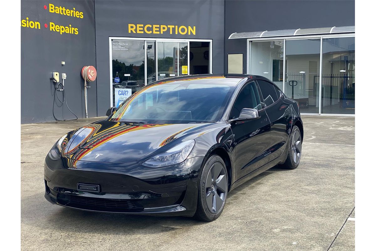 2022 Tesla Model 3 Rear-Wheel Drive
