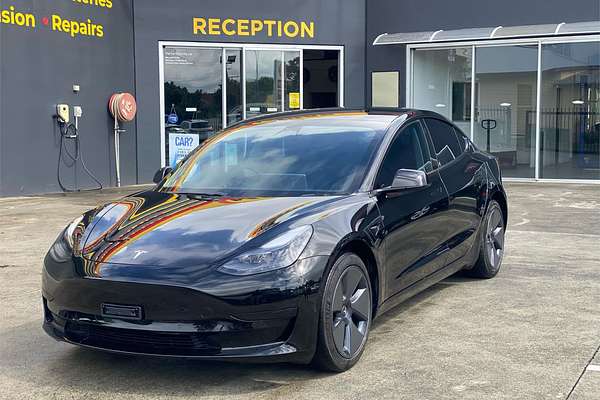 2022 Tesla Model 3 Rear-Wheel Drive