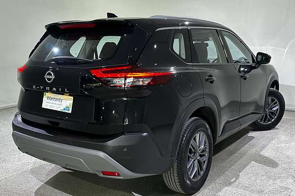 2024 Nissan X-TRAIL ST T33