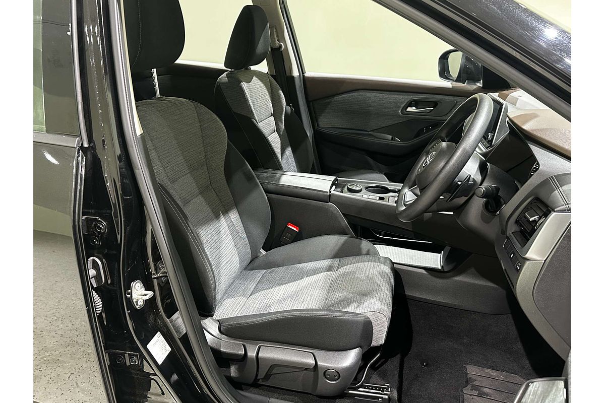 2024 Nissan X-TRAIL ST T33