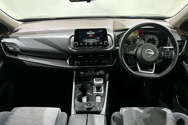 2024 Nissan X-TRAIL ST T33