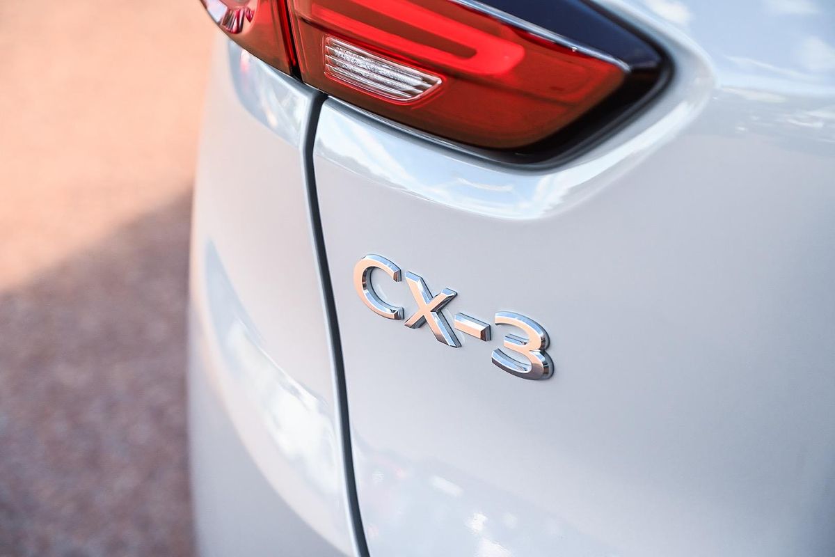 2023 Mazda CX-3 sTouring DK
