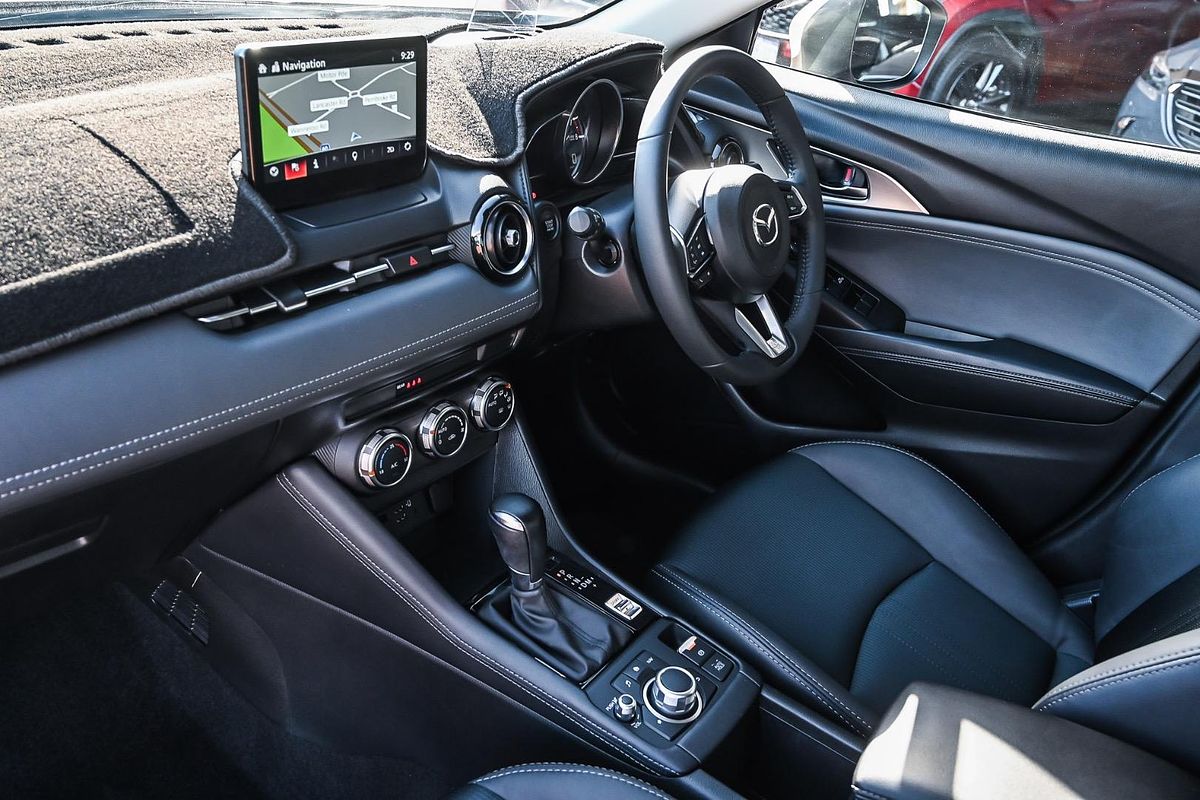 2023 Mazda CX-3 sTouring DK