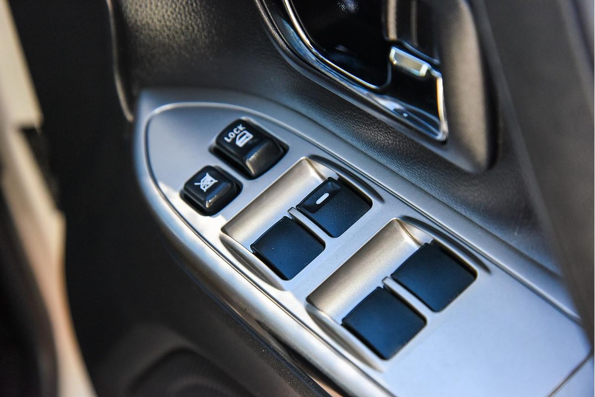 2020 Mitsubishi Pajero GLX NX