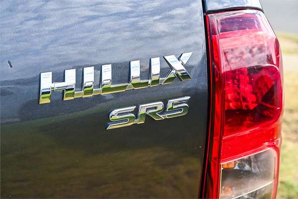 2017 Toyota Hilux SR5 GUN126R 4X4