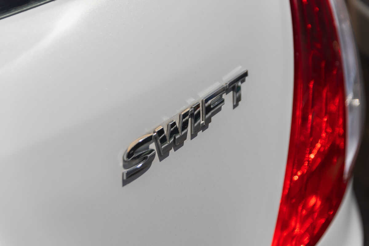 2011 Suzuki Swift GA FZ
