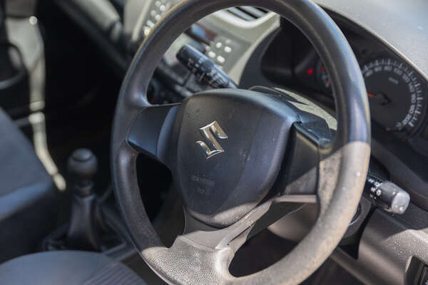 2011 Suzuki Swift GA FZ