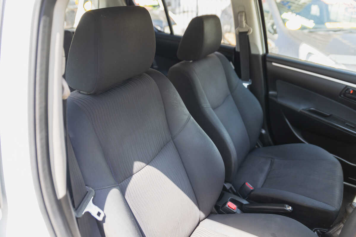 2011 Suzuki Swift GA FZ