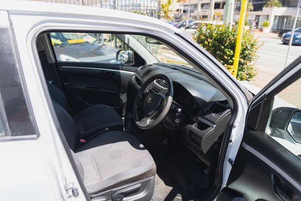 2011 Suzuki Swift GA FZ