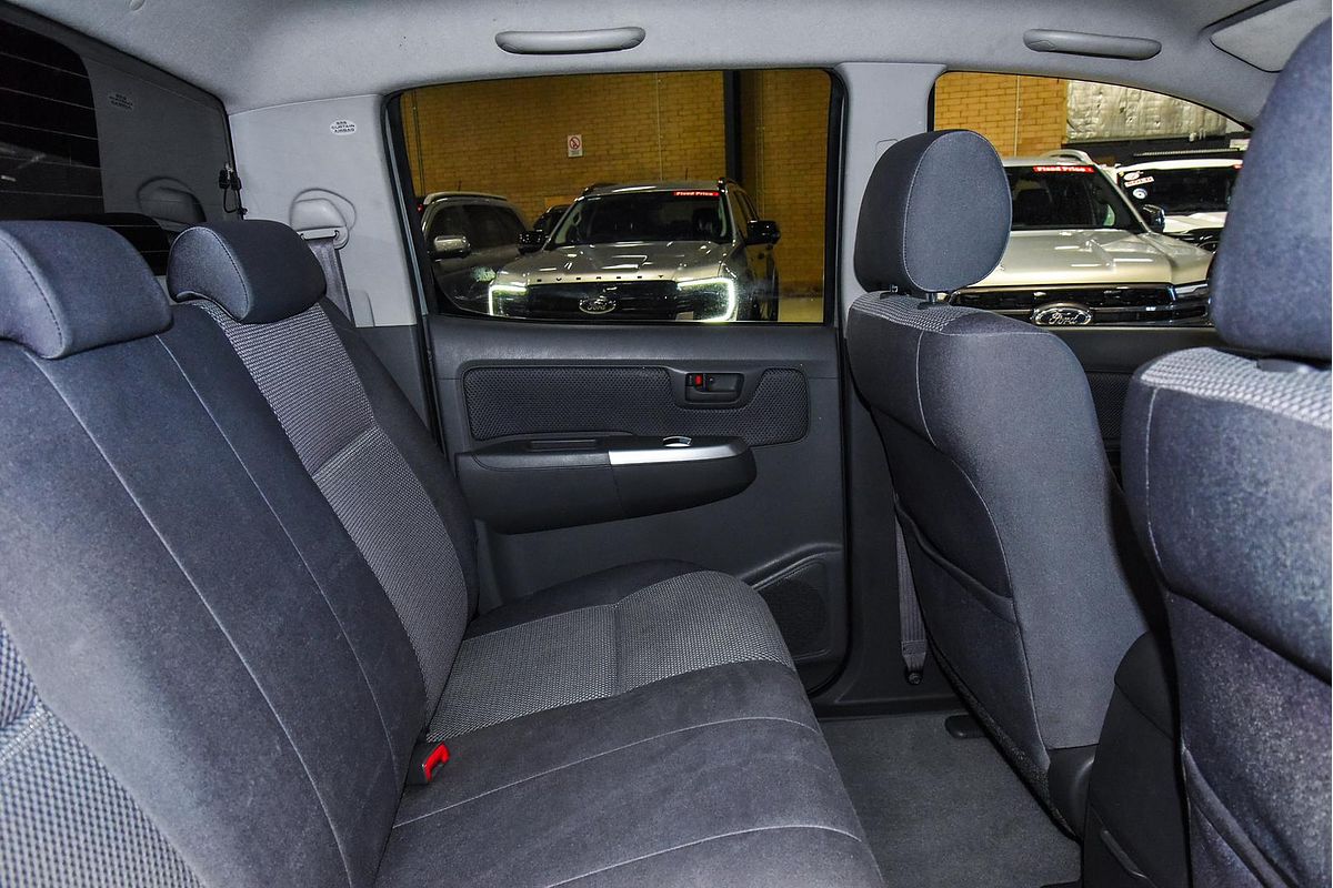 2013 Toyota Hilux SR5 KUN26R 4X4