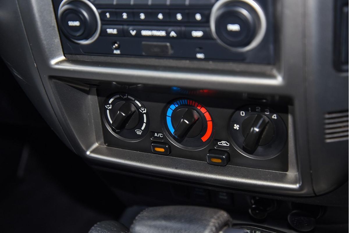 2015 Nissan Patrol ST Y61