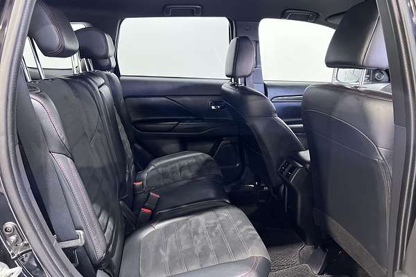 2021 Mitsubishi Outlander Black Edition ZL