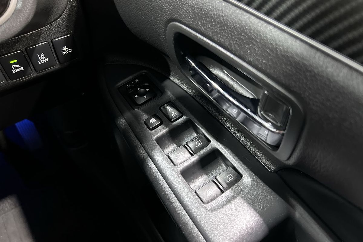 2021 Mitsubishi Outlander Black Edition ZL