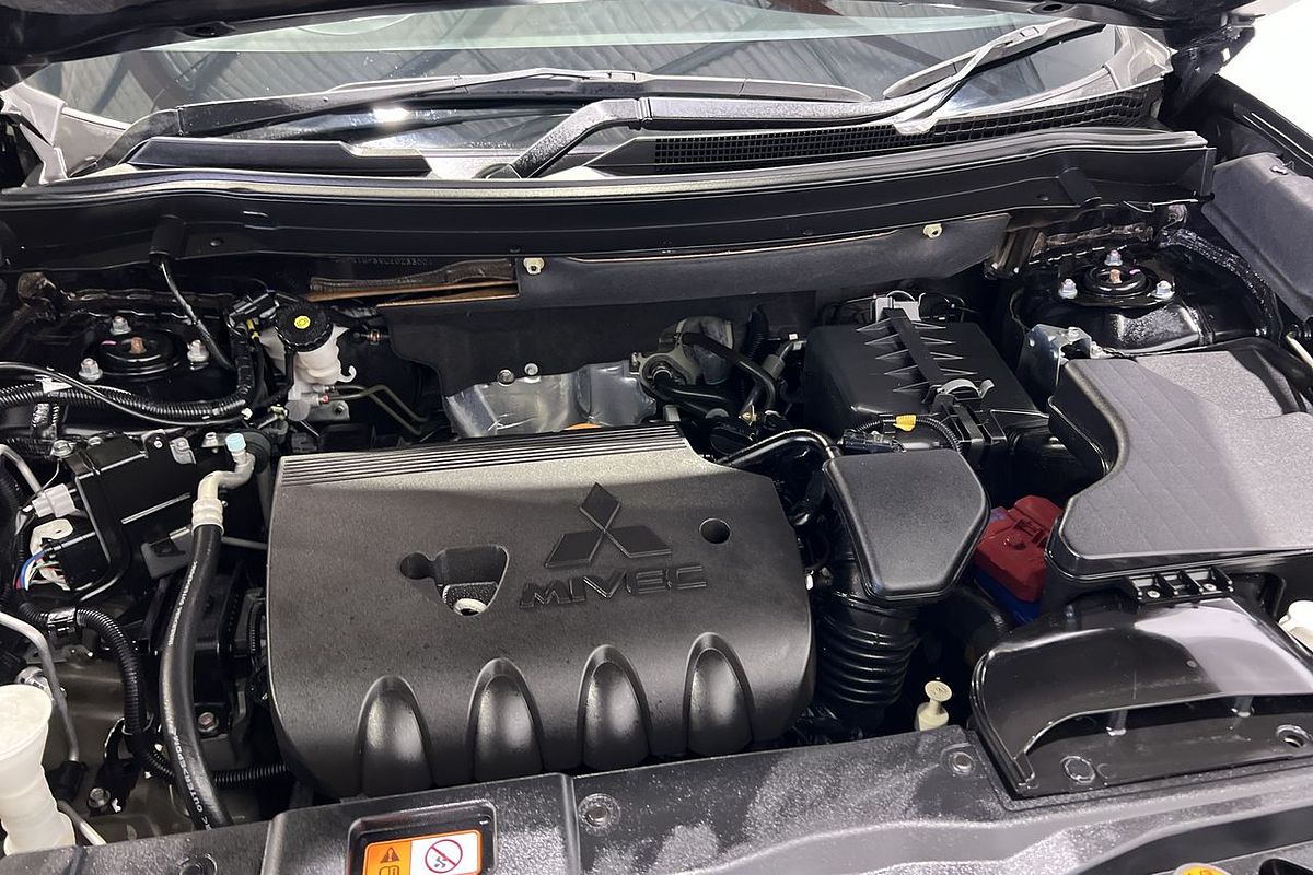 2021 Mitsubishi Outlander Black Edition ZL