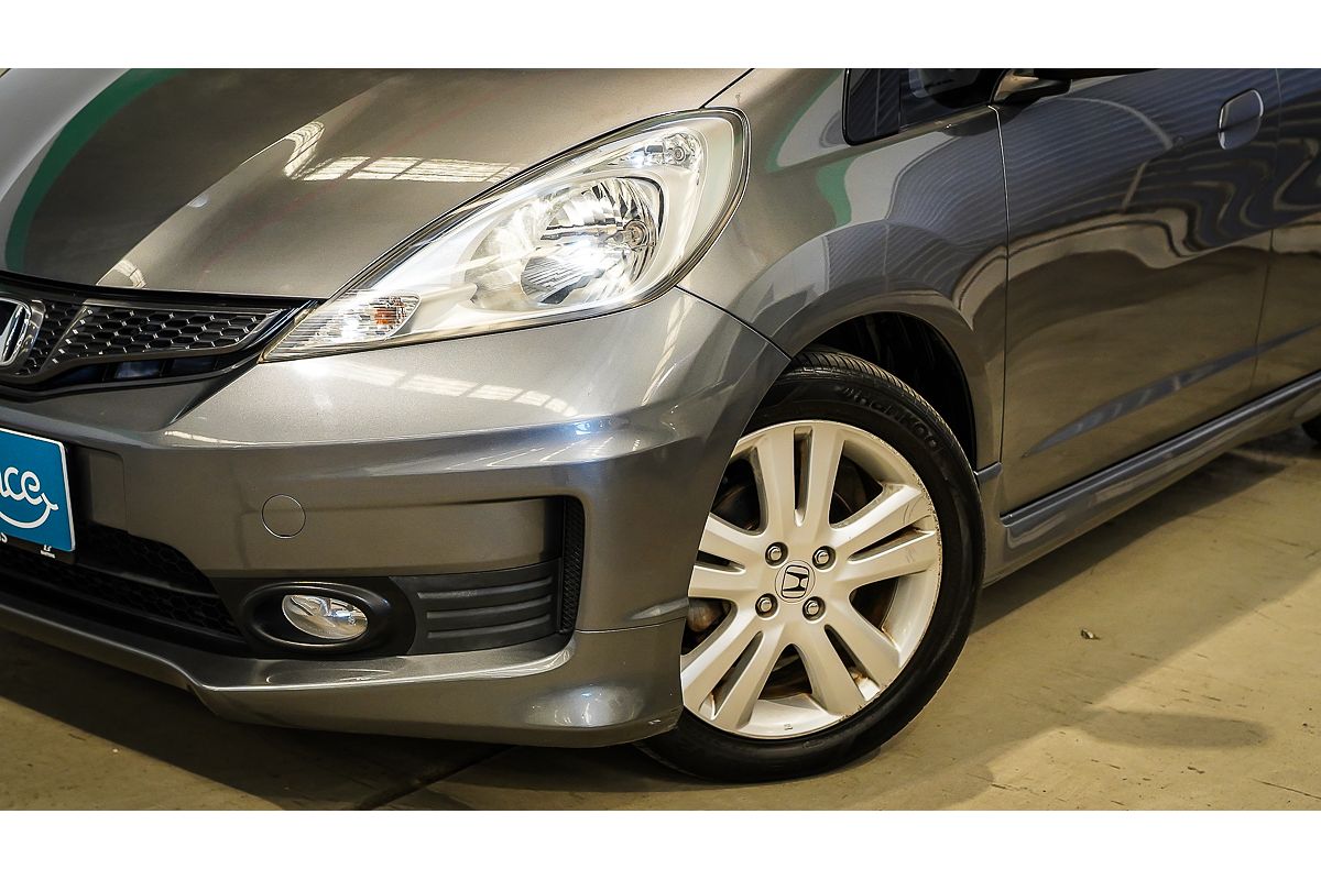 2013 Honda Jazz Vibe-S GE