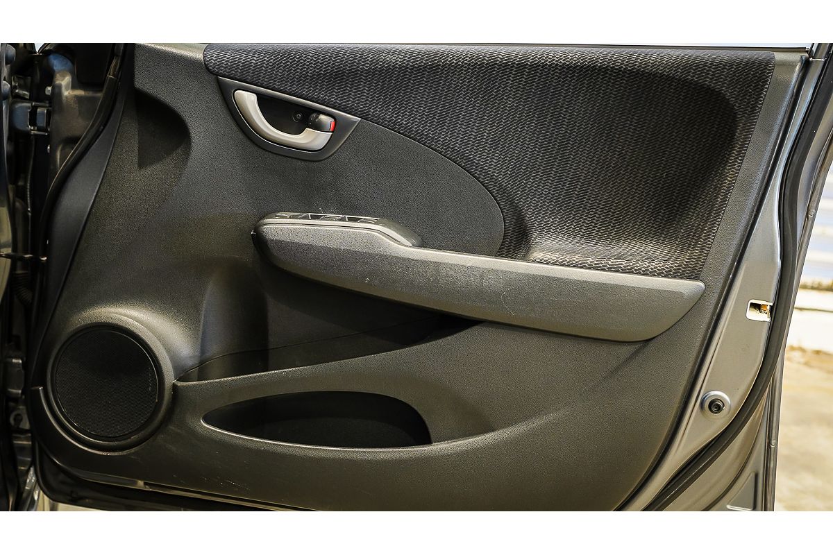2013 Honda Jazz Vibe-S GE