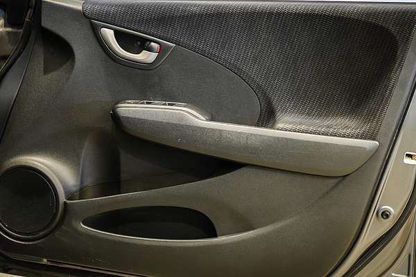 2013 Honda Jazz Vibe-S GE