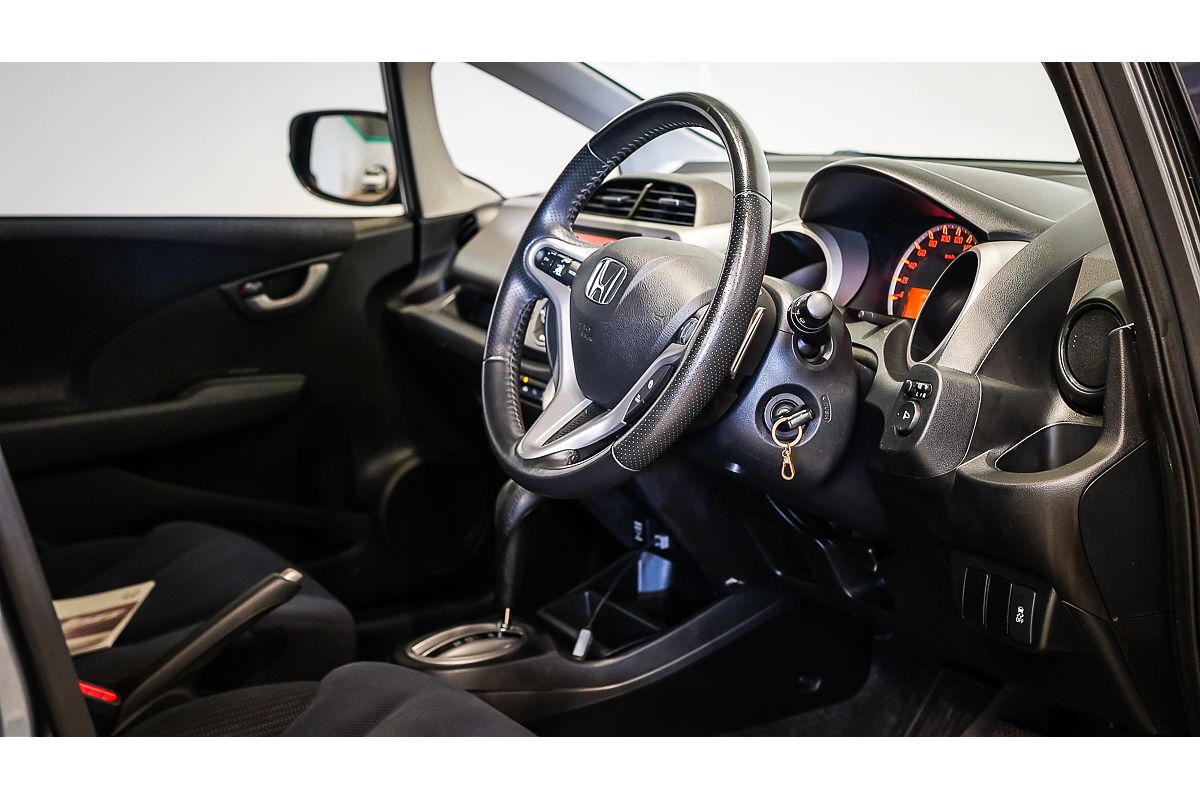 2013 Honda Jazz Vibe-S GE