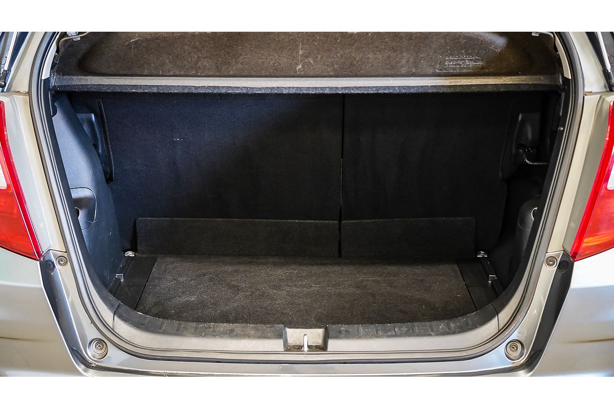 2013 Honda Jazz Vibe-S GE