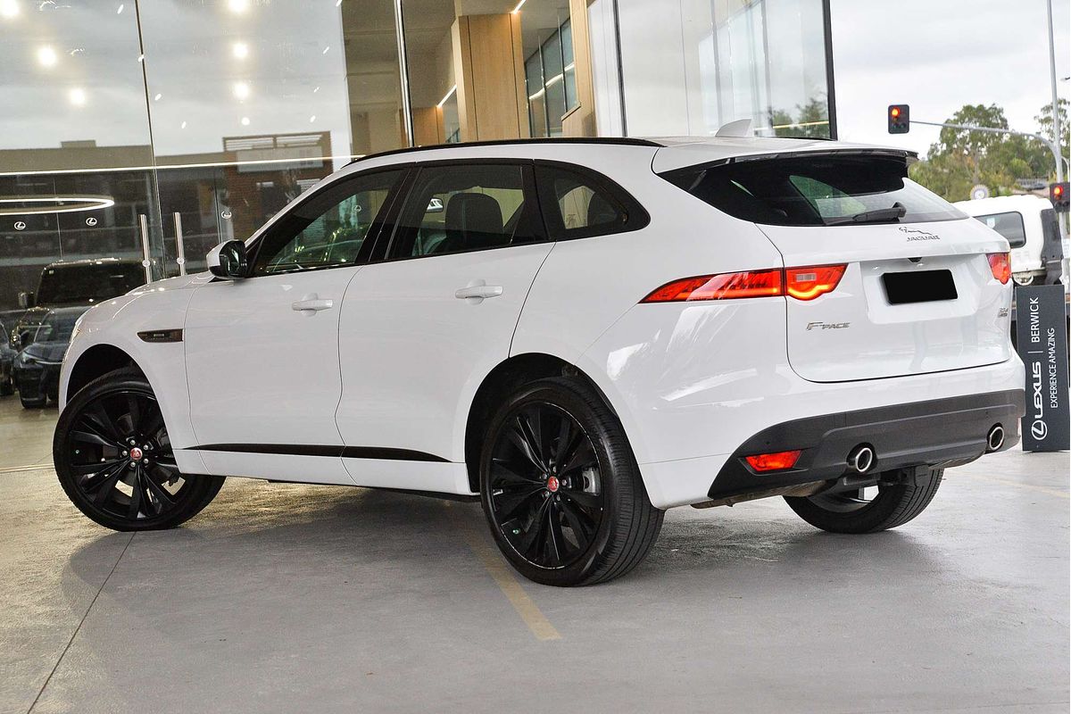 2017 Jaguar F-PACE 30d R-Sport X761