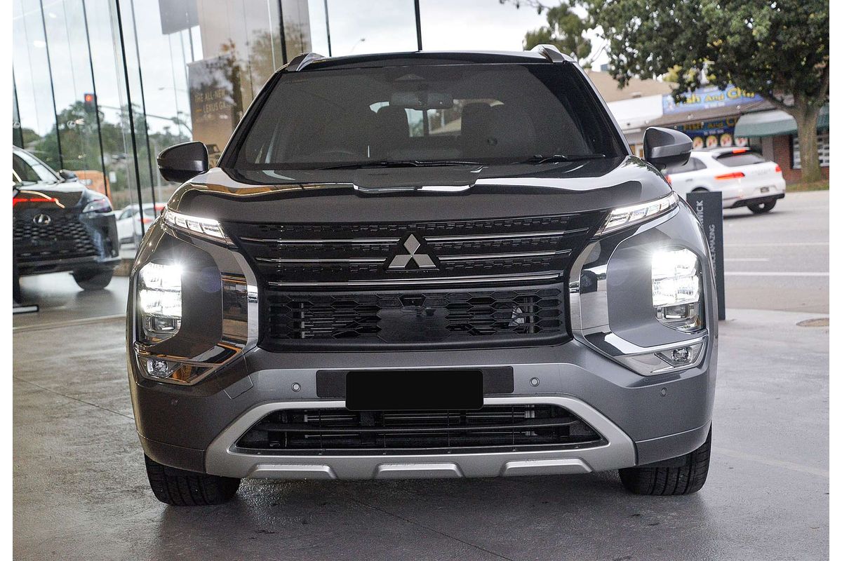 2023 Mitsubishi Outlander Exceed Tourer ZM