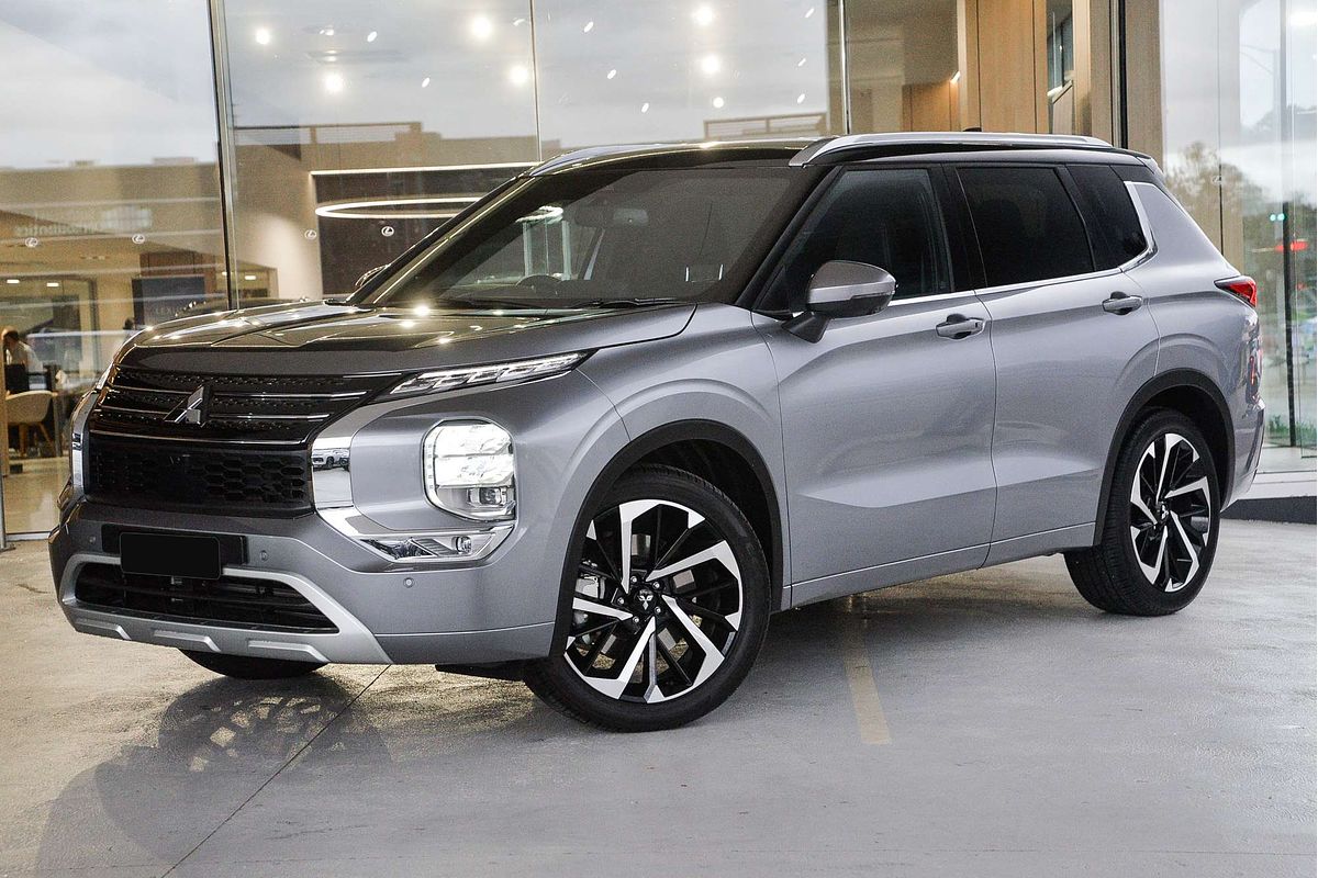 2023 Mitsubishi Outlander Exceed Tourer ZM
