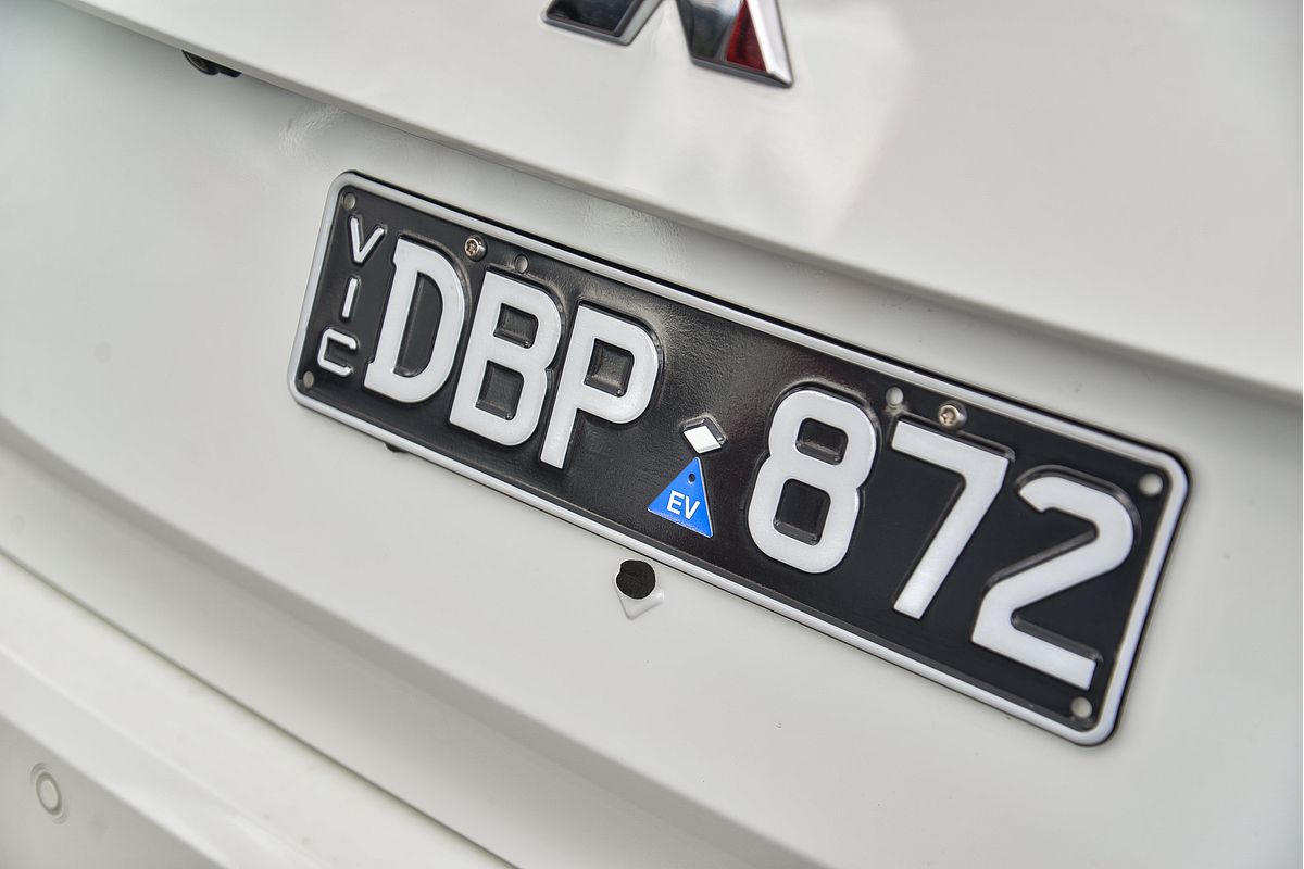 2024 Mitsubishi Outlander PHEV ES ZM