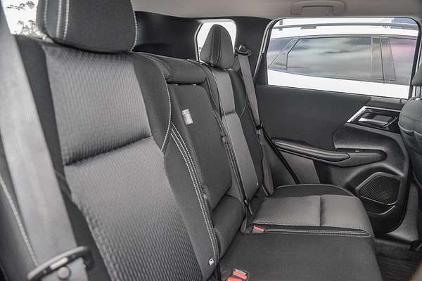 2024 Mitsubishi Outlander PHEV ES ZM