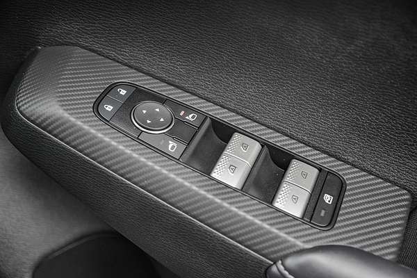 2024 Mitsubishi Outlander PHEV ES ZM